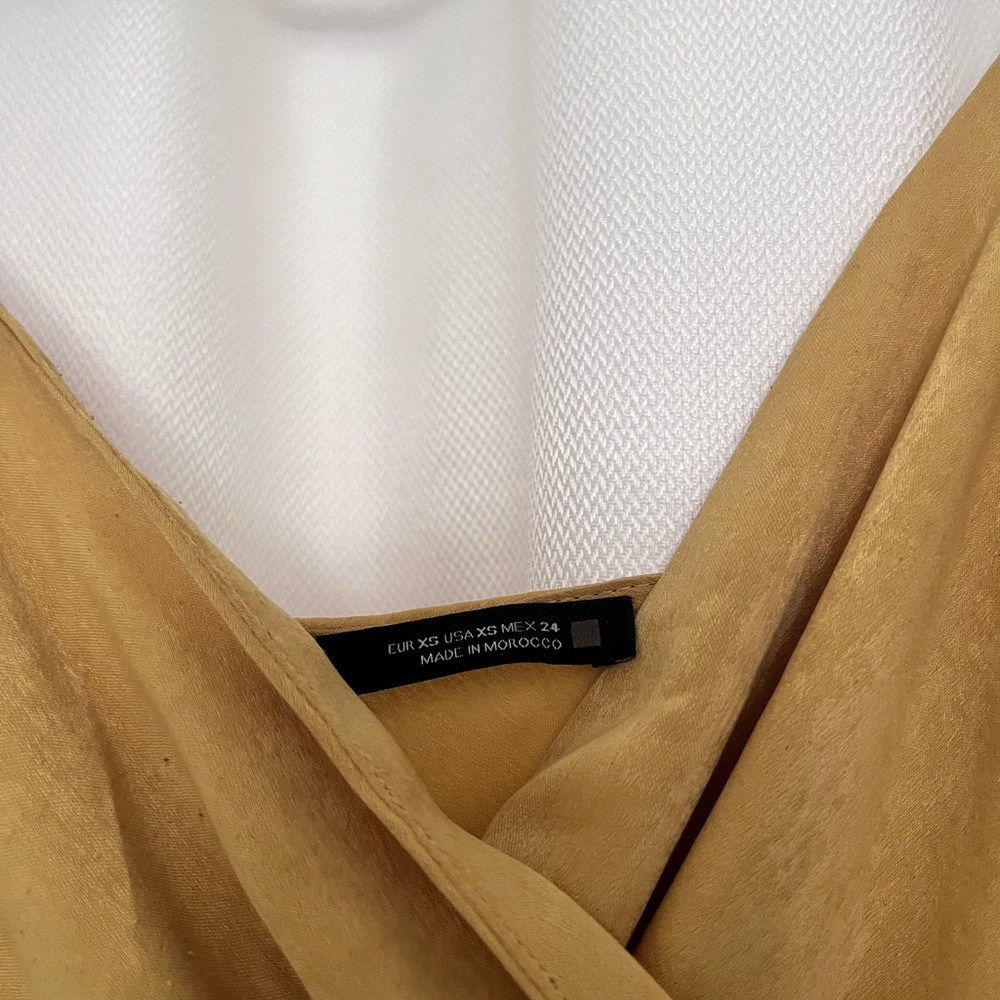 Zara dress - Picture 7 of 8